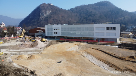 Nove zunanje športne površine med šolama (6)